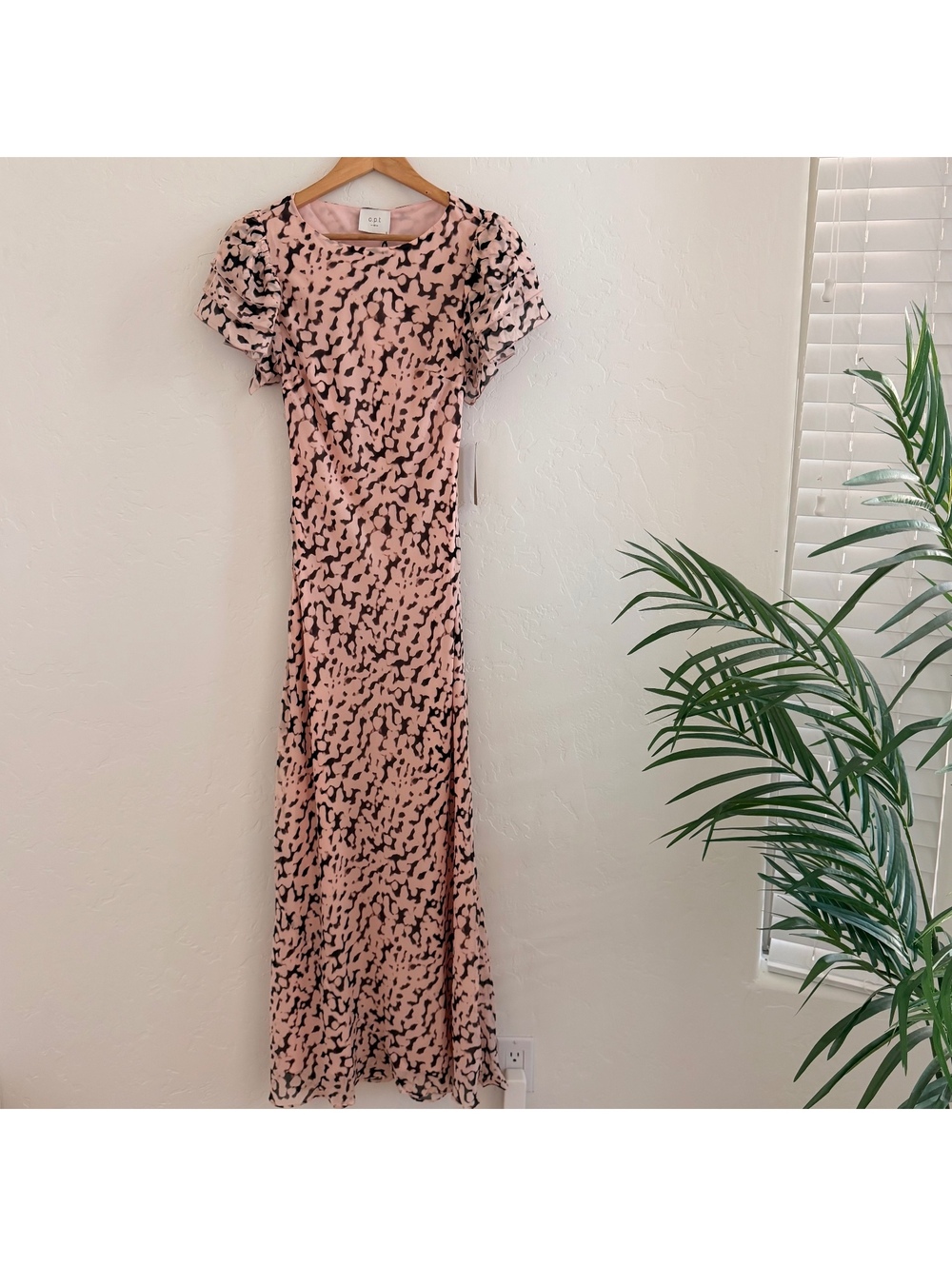 NWT O.P.T by Few Moda Leonor Silk Elegant Maxi Dress Abstract Animal Size Small - Picture 2 of 8